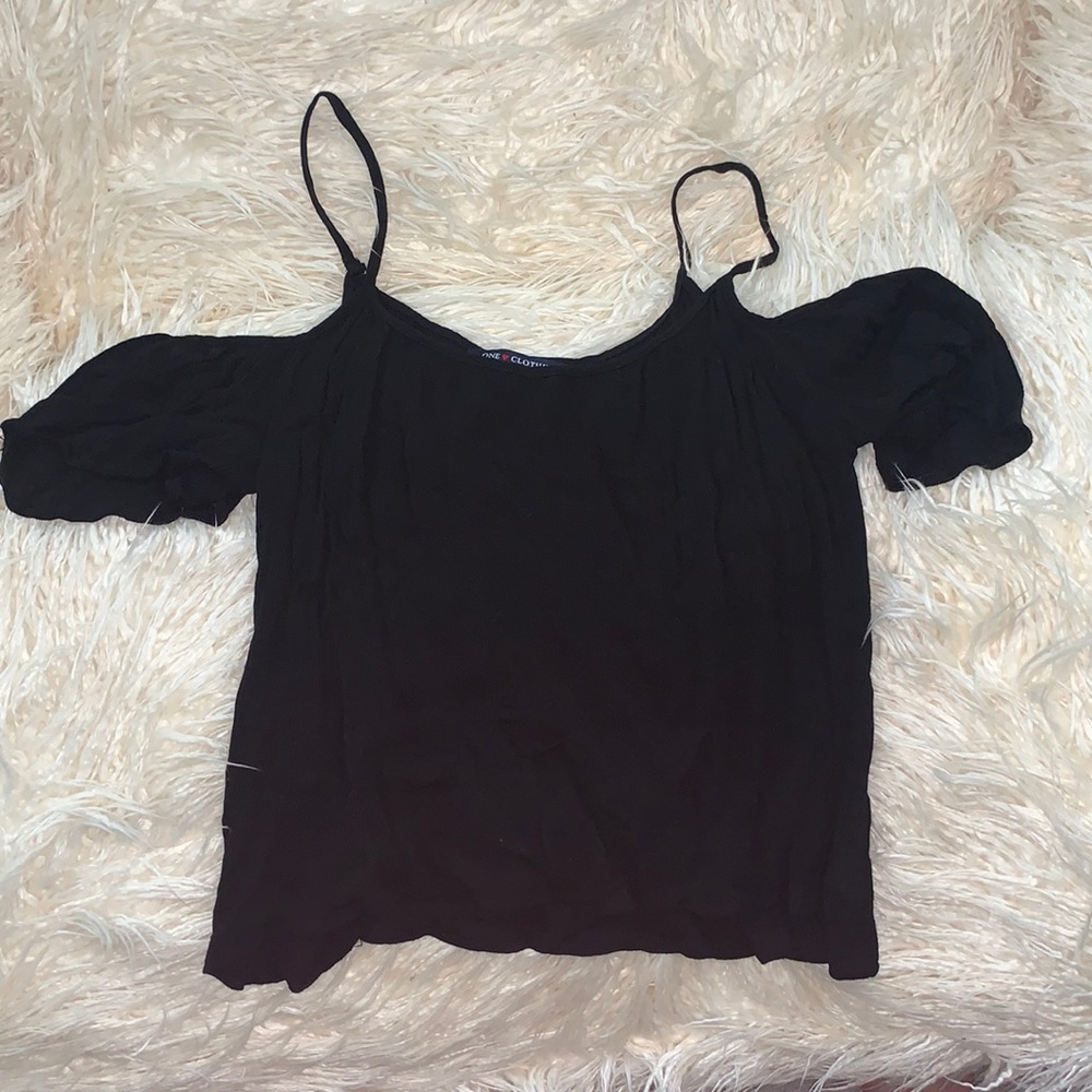 Black Cold Shoulder Short Sleeve Crop Top, size M